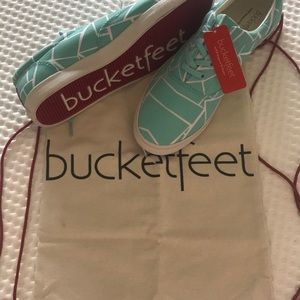 Bucketfeet Sneakers